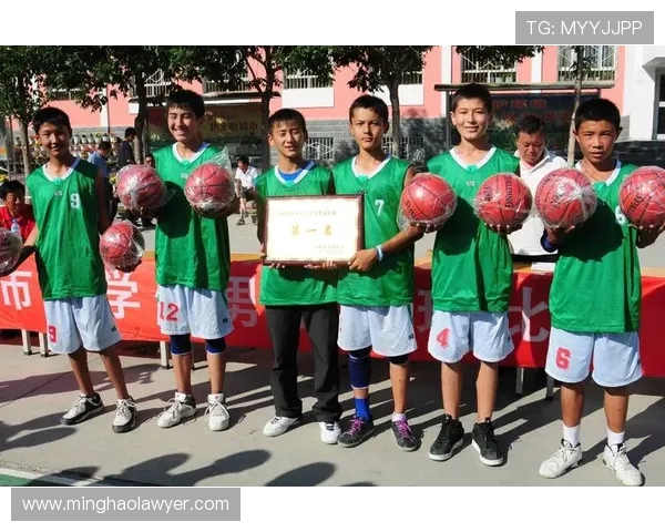 高诗岩：从青涩新星到篮球场上的耀眼明星之路